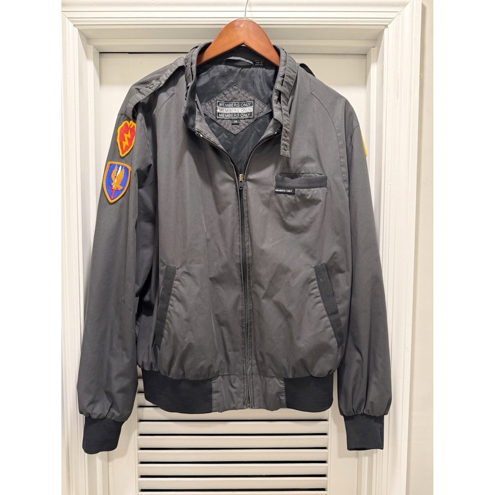 Members Only Mens 1X Gray Bomber Jacket Military Patches 25th Infantry USA